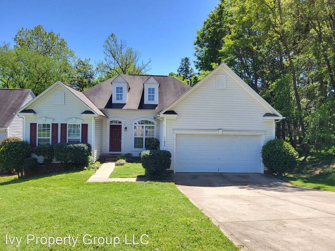 Primary Photo - 3 br, 2 bath House - 11032 Carver Pond Rd.