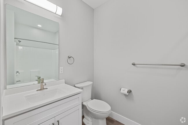 Estudio - 448SF - Baño - Lakeside of Cheshire