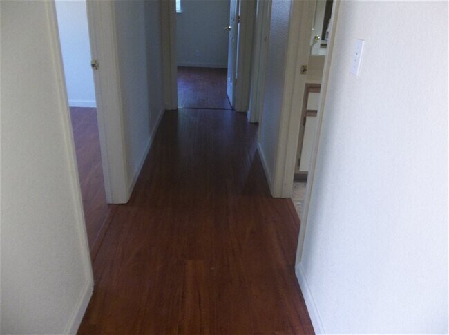 Foto del edificio - 954 Crisp Dr