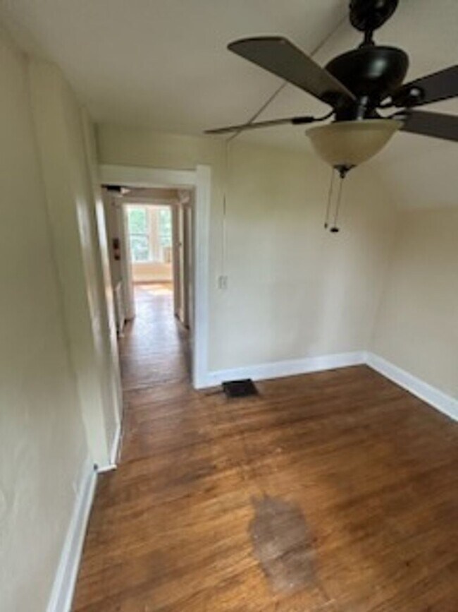 Foto del edificio - 3 Bed 1 Bath