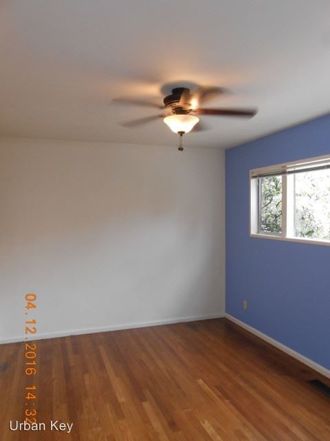 Foto del edificio - 4215-4221 SW Seattle St