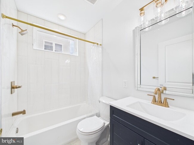 Foto del edificio - 1326 Grove St