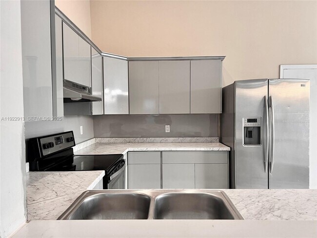 Foto del edificio - 1701 SW 83rd Terrace