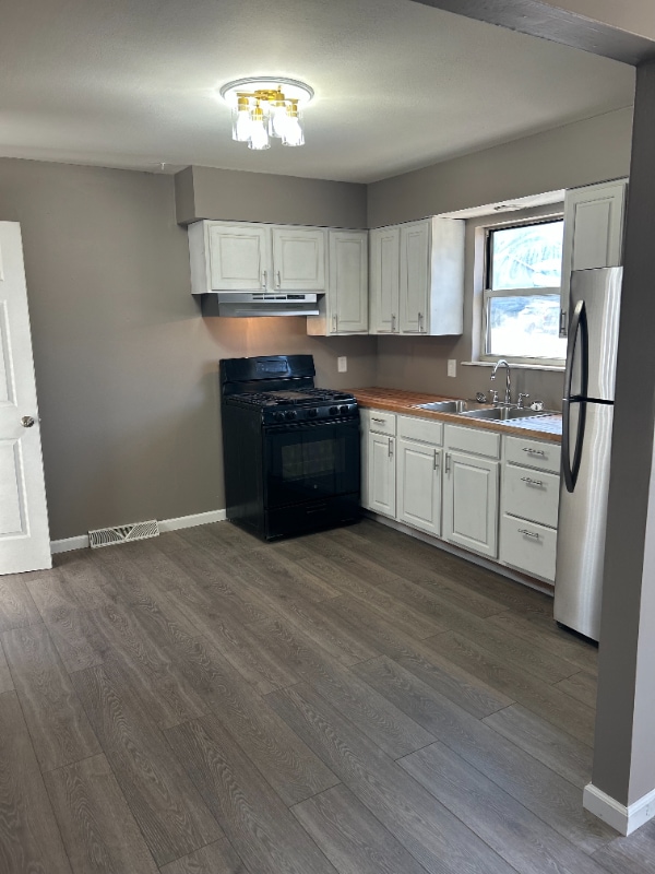 Foto del edificio - 14 Joan Dr