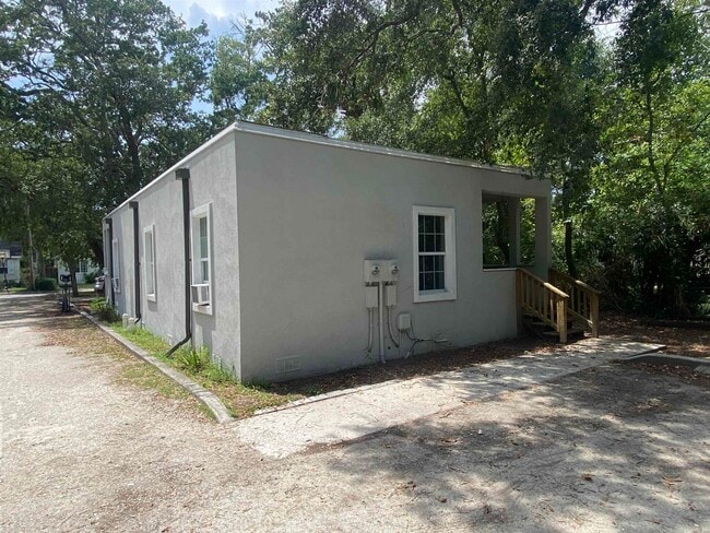 Building Photo - 25 Florida Ave