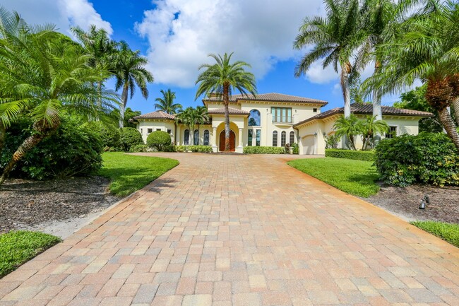 Building Photo - ** STUNNING 5 BEDROOM, 5.5 EN SUITE BATH 6...