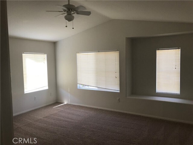 Foto del edificio - 23608 Coast Live Oak Ln