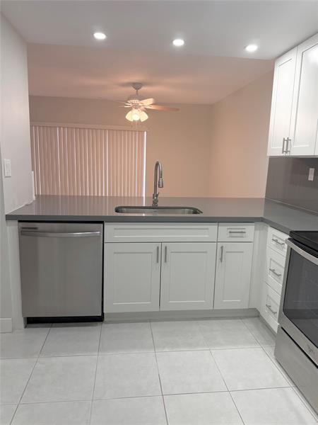 Foto del edificio - 3652 SW 60th Terrace