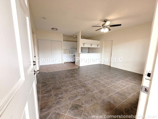 Building Photo - 91-525-525 Puamaeole St