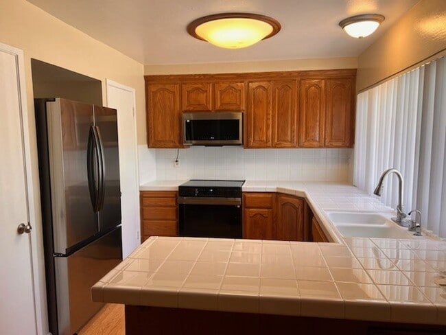 Building Photo - Updated 4BR/2BA Home in South San Jose