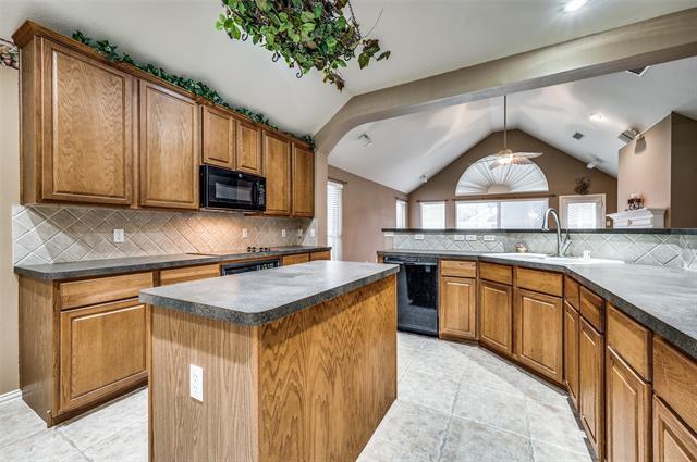 Foto del edificio - 5404 Fairfax Ct