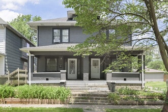 Building Photo - 1432 Sturm Ave