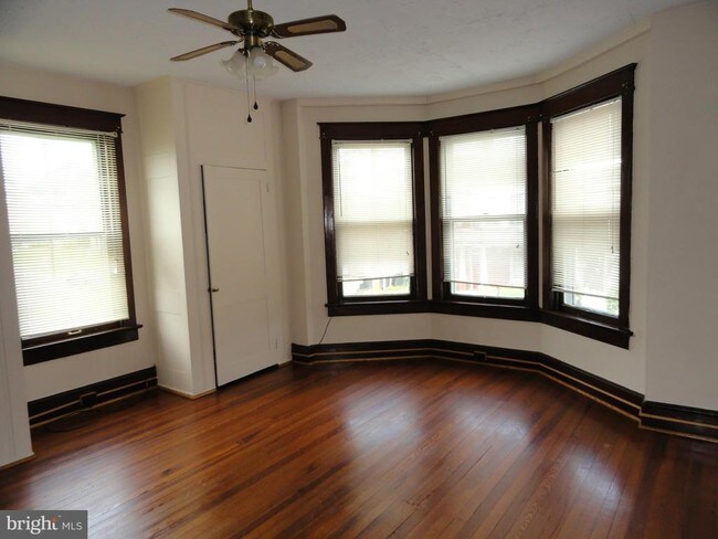 Building Photo - 421 Jefferson St
