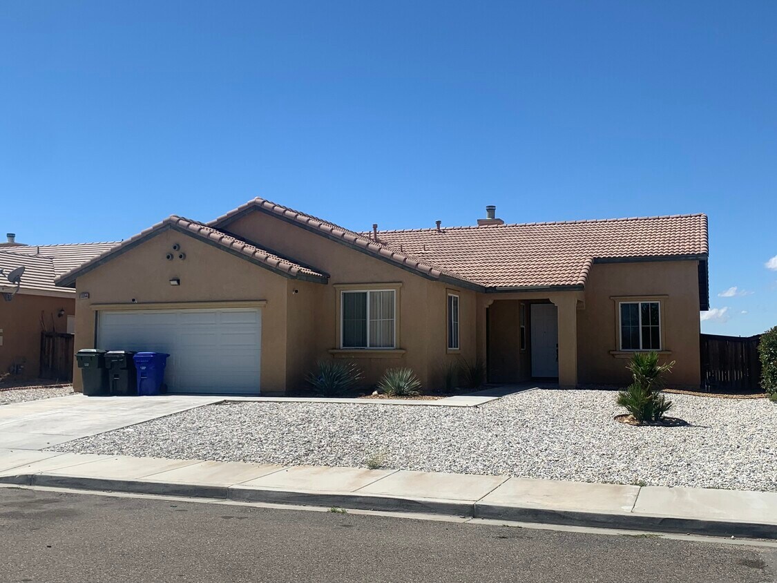 Primary Photo - 13356 Maywood St