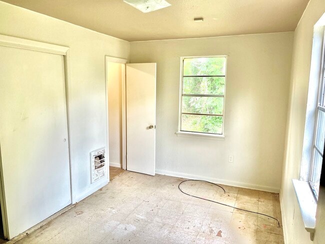 Building Photo - 5157 Ritterman Ave