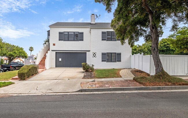 Building Photo - 1602 S Weymouth Ave