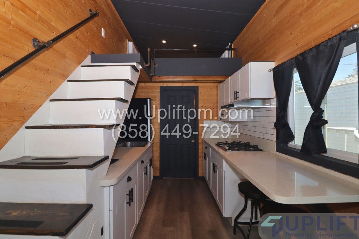 Primary Photo - Canyon Ridge Estates (2030)