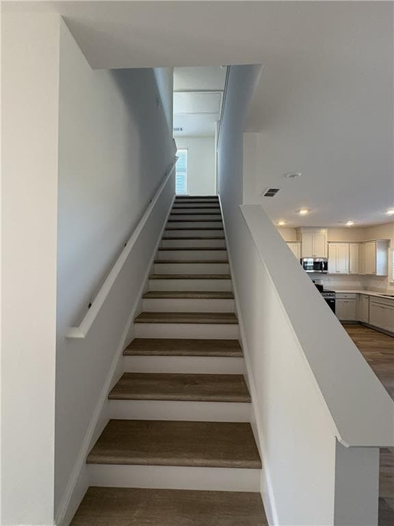 Building Photo - 119 Milledge Cmns Dr NE