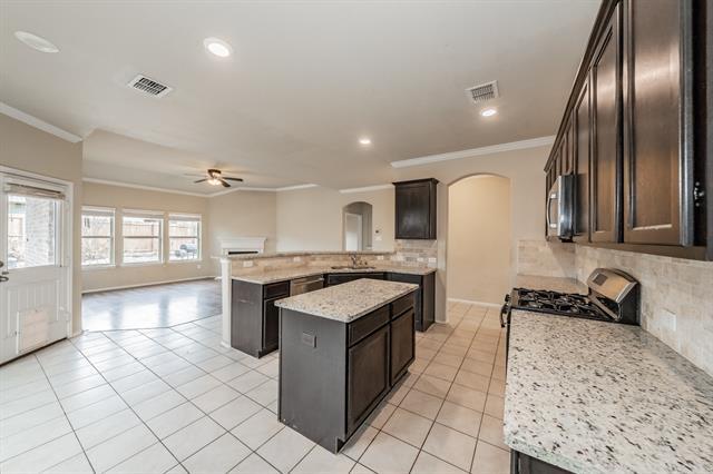 Building Photo - 14620 Mainstay Way