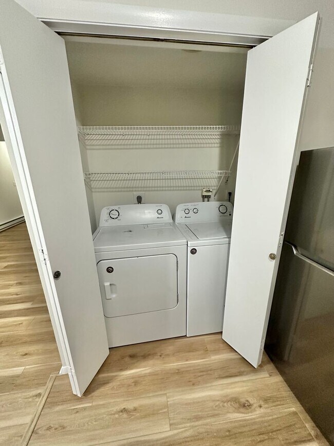 Foto del edificio - 492 East St