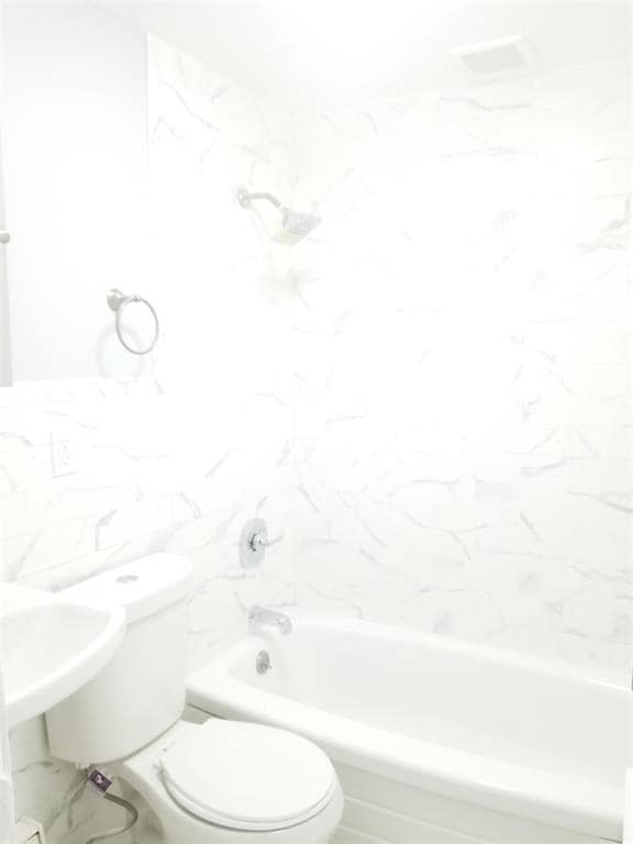 40 Fisk St Unit 1 ground floor, Jersey City, NJ 07305 Condo for Rent