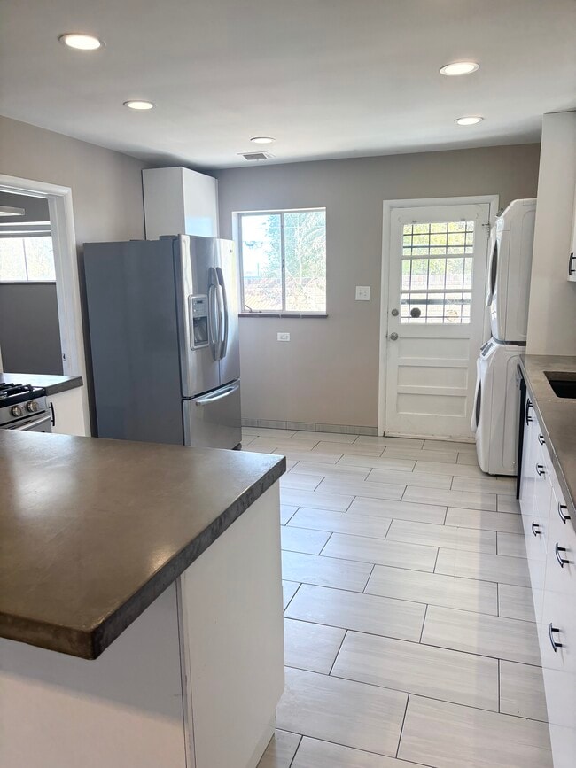 Foto del edificio - 316 S Dale Ct