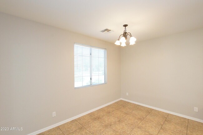 Building Photo - 971 S Brewer Dr