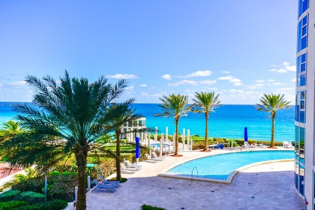 Foto del edificio - 17201 Collins Ave