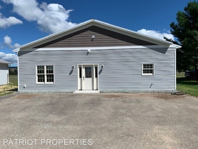 Building Photo - 2 br, 1 bath House - N8691 Hanson Dr