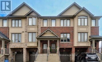 Building Photo - 61 Farley Ln