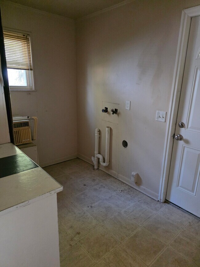 Foto del edificio - 732 Maplehill Ave