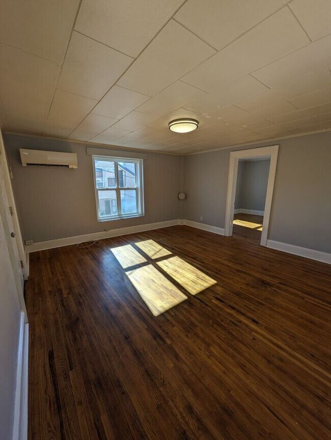 Building Photo - 2BD/1BA Apartment In Newton, NC