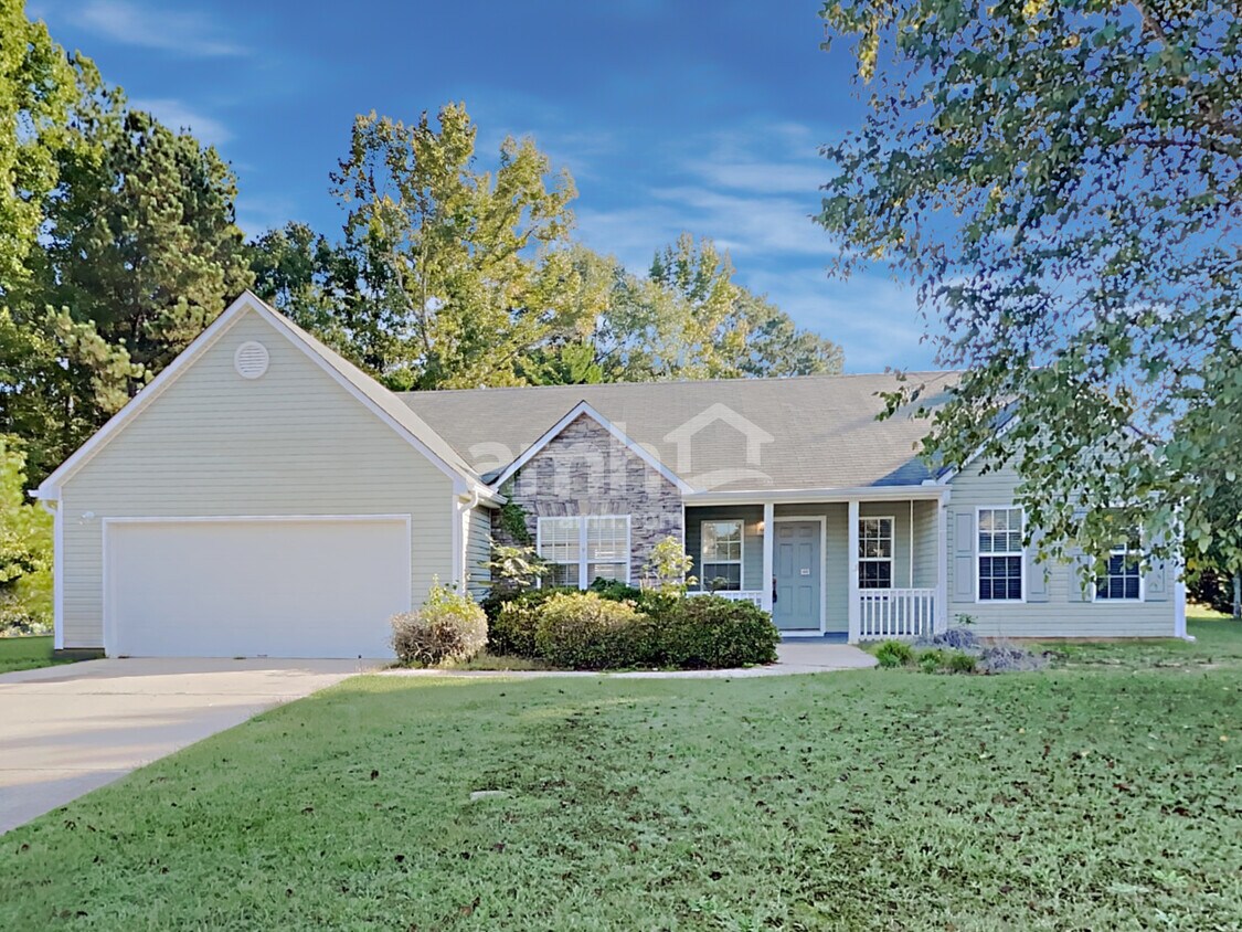 4190 Eden Valley Drive House Rental in Loganville, GA