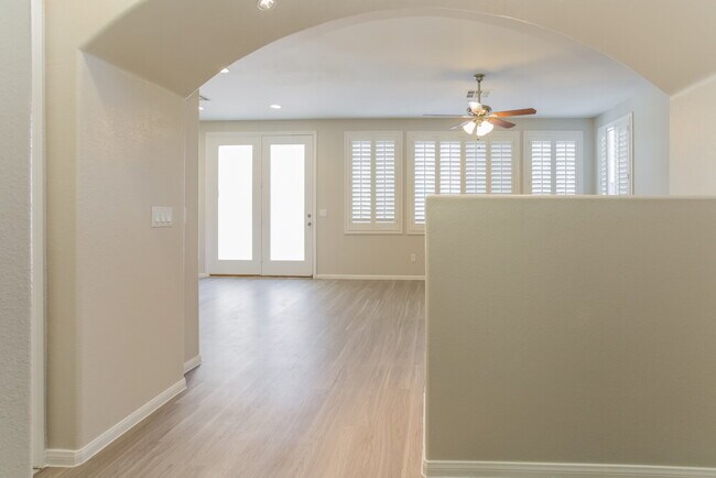 Foto del edificio - 1824 Arch Stone Ave