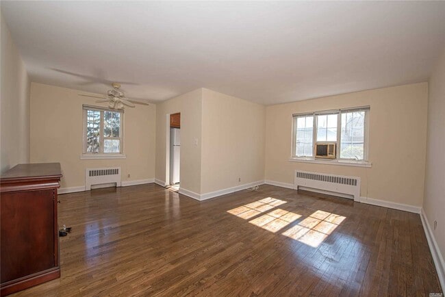 Building Photo - 47 Nathan Hale Dr