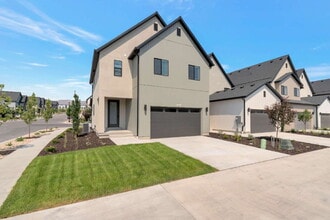 Building Photo - 2316 N Sunmore Wy