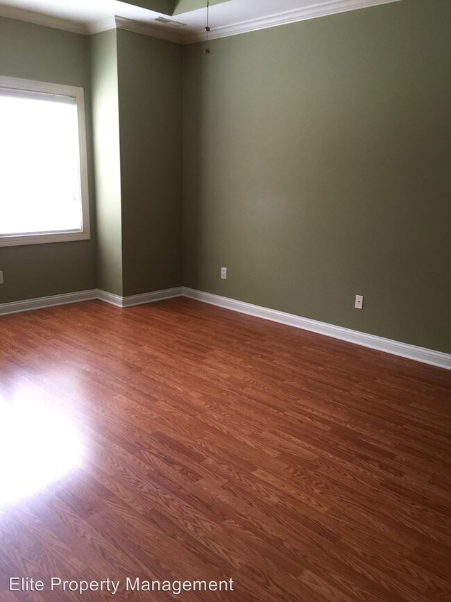 Building Photo - 208 Chippewa Dr
