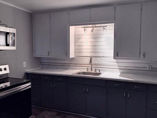 Building Photo - 15218 FM777
