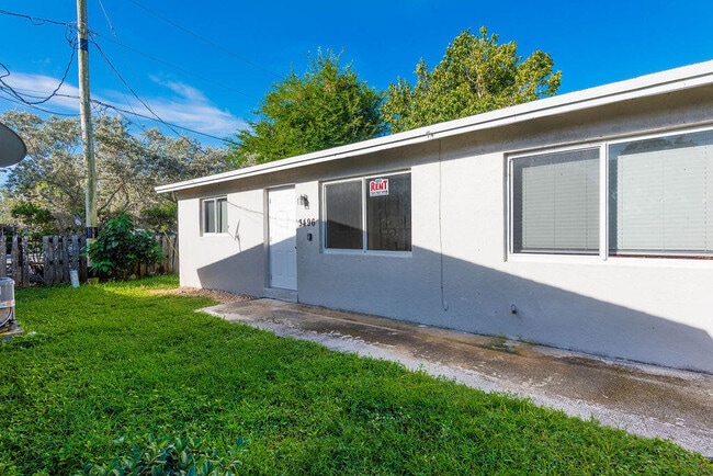Building Photo - 3496 48th Ln S