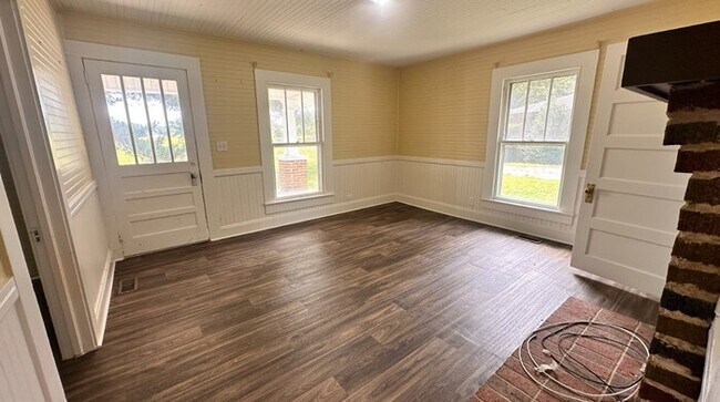 Foto del edificio - Charming 3-bedroom, 2-bath home in Concord!