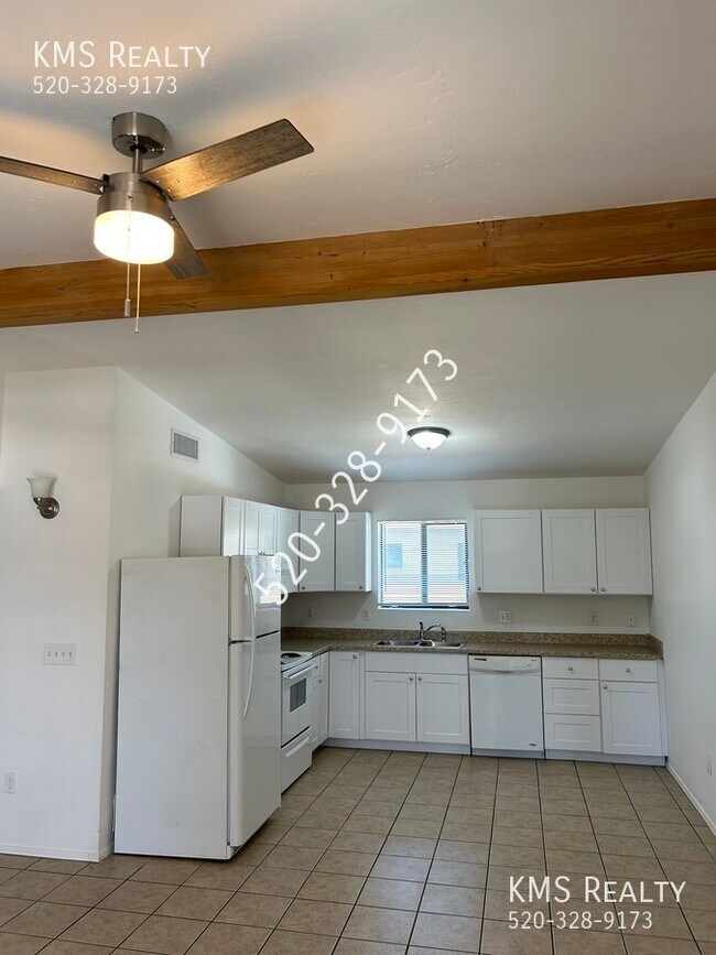 Building Photo - 2 Bed/1 Bath - OWNER/AGENT