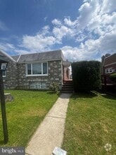 Building Photo - 8905 Revere St
