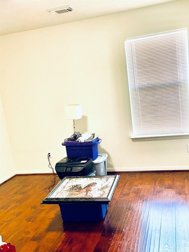 Foto del edificio - 5707 Highbury Ct