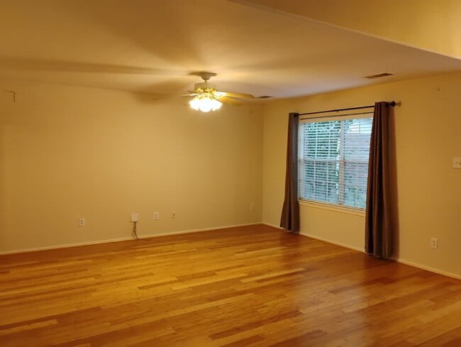 Building Photo - 17546 Heath Grove Ln