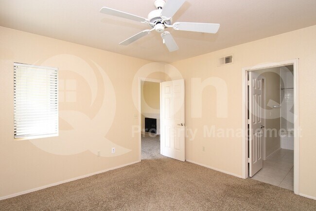 Foto del edificio - 7575 E Indian Bend Rd