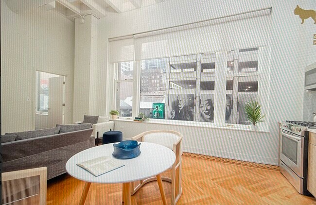 Foto del edificio - 31 E Adams St