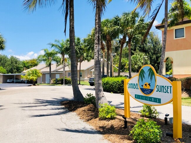 Photo - 16840 Sanibel Sunset Ct Townhome