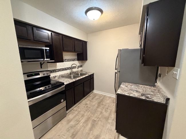 Foto del edificio - 1131 Spencer St