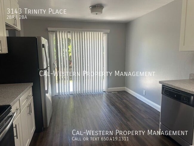 Building Photo - 3143 Trinity Pl