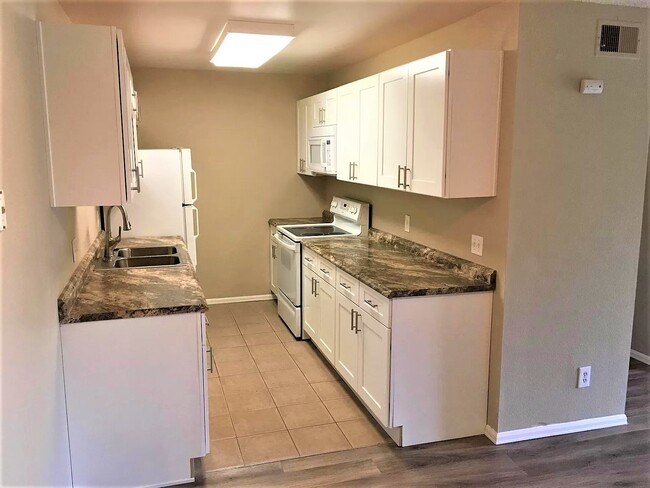 Foto del edificio - 16359 W 10th Ave